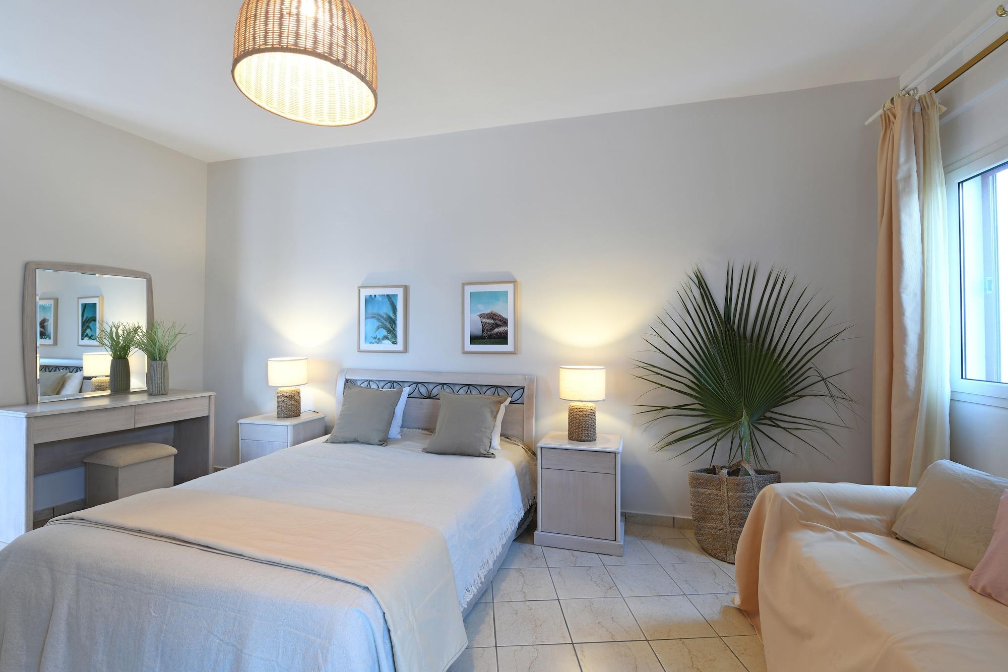 מלון Asteras Paradise 4*